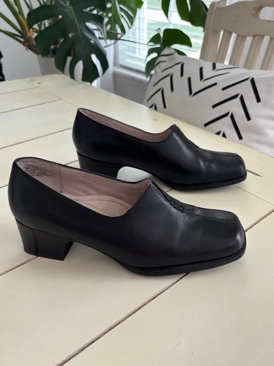 Strictly Comfort Casual Slip On Loafers Women’s 7 M Black Leather - Picture 1 of 15